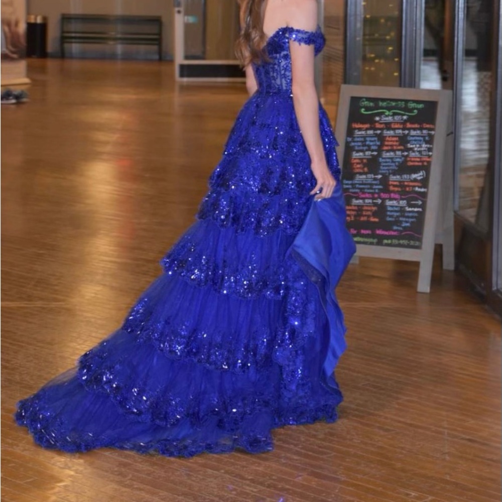 Sherri Hill Size 00 unaltered worn once. No rips, tears or stones missing - Picture 2 of 4